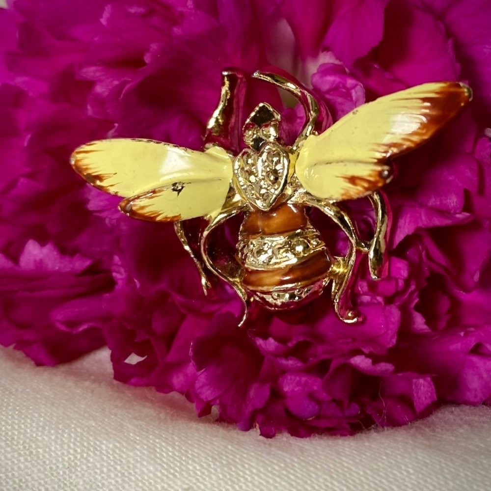 Vintage Enamel Bumble Bee Pin Brooch
